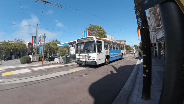 vlcsnap-2016-09-06-19h58m45s557